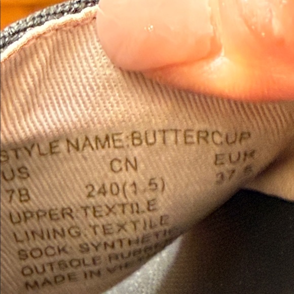 Kate Spade Buttercup Slip Ons - Picture 9 of 10